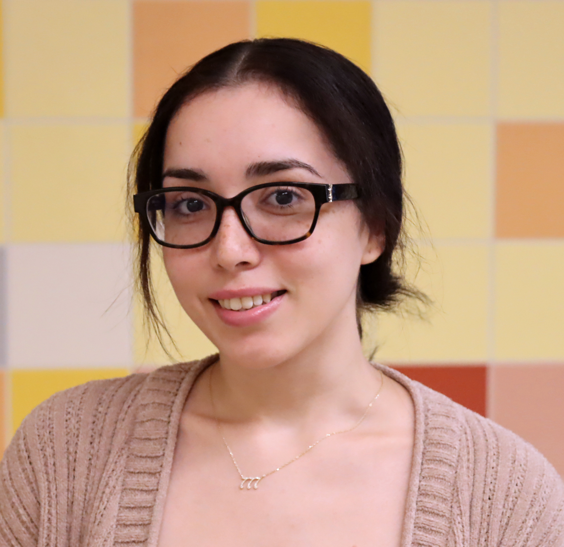 Natalie_Headshot_8.18.23_1